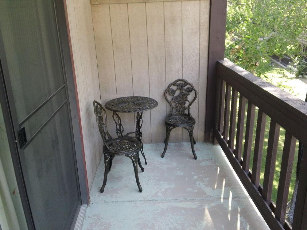 Bonnie Springs Ranch Motel Blue Diamond Extérieur photo