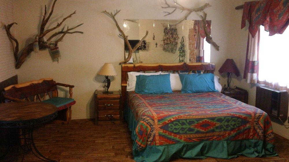 Bonnie Springs Ranch Motel Blue Diamond Extérieur photo