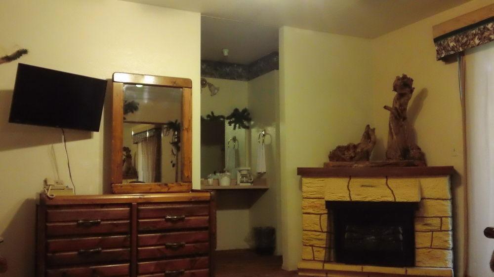 Bonnie Springs Ranch Motel Blue Diamond Extérieur photo
