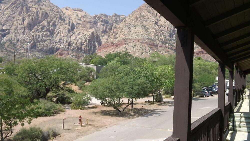 Bonnie Springs Ranch Motel Blue Diamond Extérieur photo