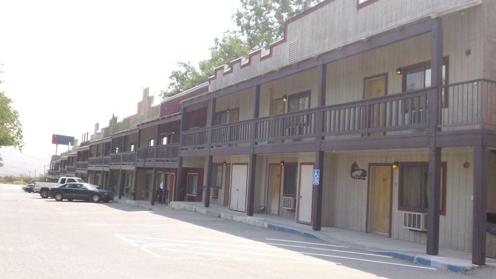 Bonnie Springs Ranch Motel Blue Diamond Extérieur photo