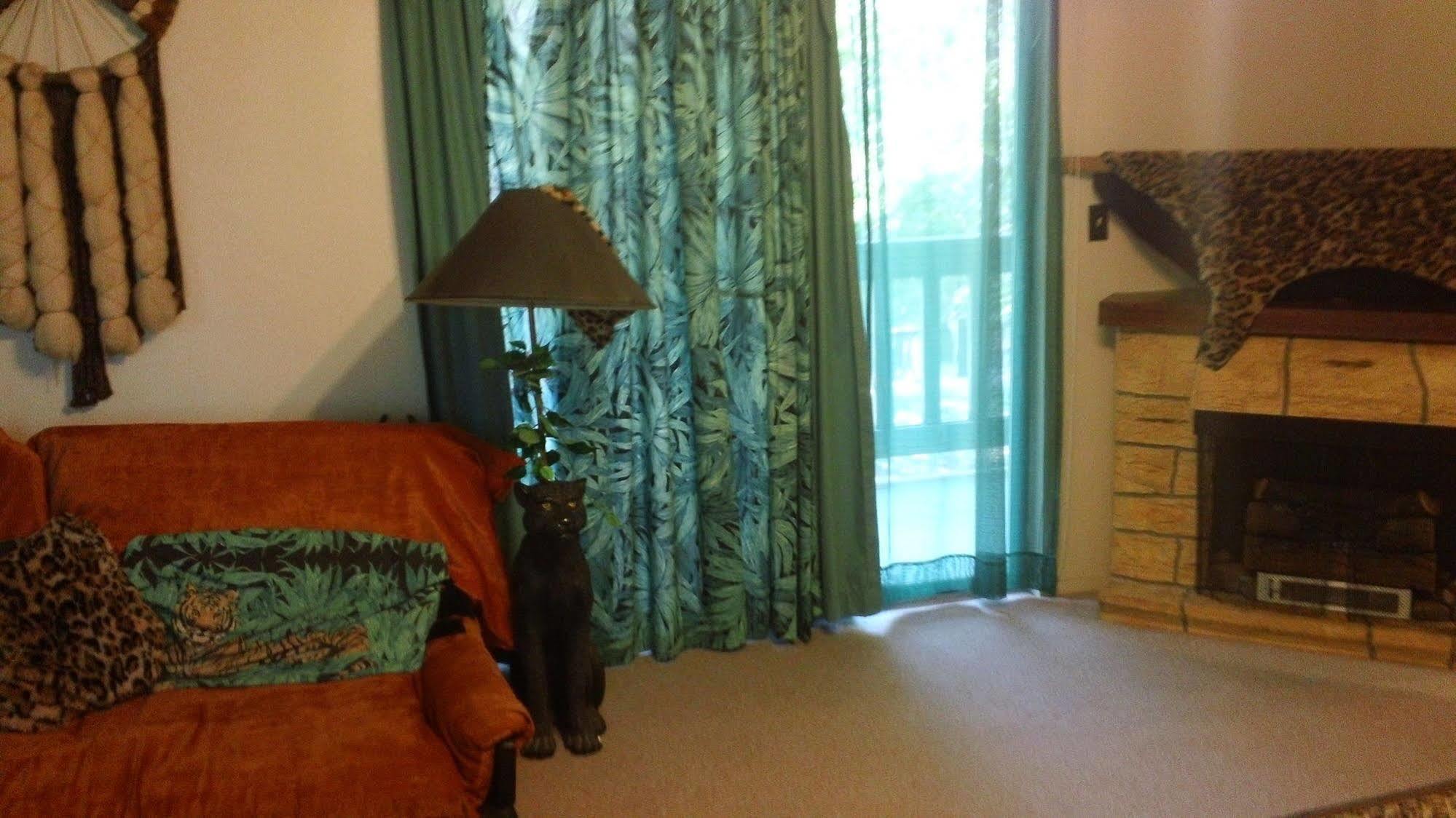 Bonnie Springs Ranch Motel Blue Diamond Extérieur photo