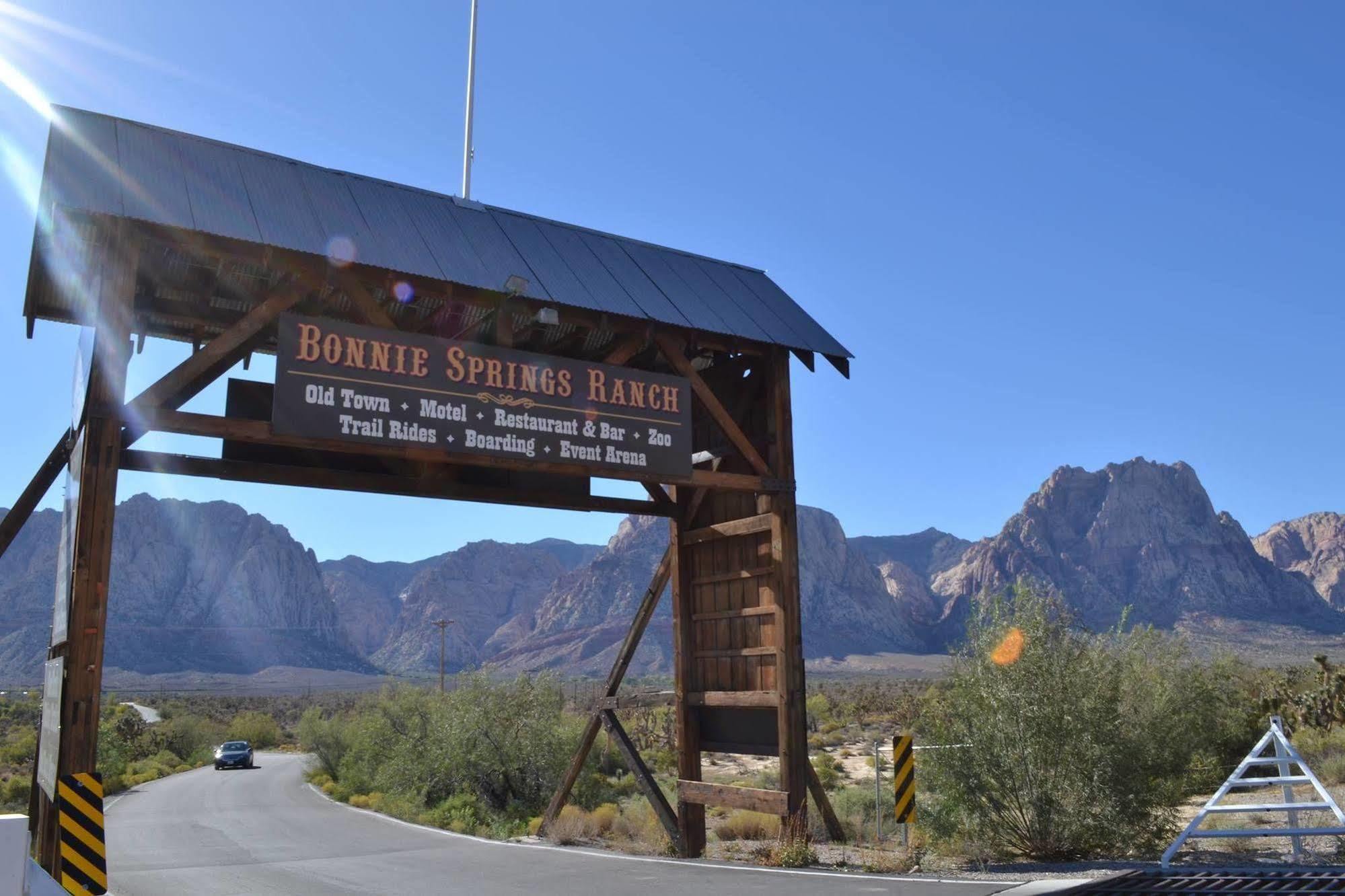 Bonnie Springs Ranch Motel Blue Diamond Extérieur photo